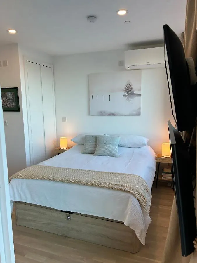 Forbes Suite1103 -Hosted By Sweetstay Gibraltar