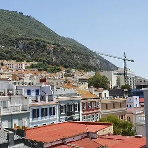 Apartment Town Centre Flat With Roof Terrace, Gibraltar